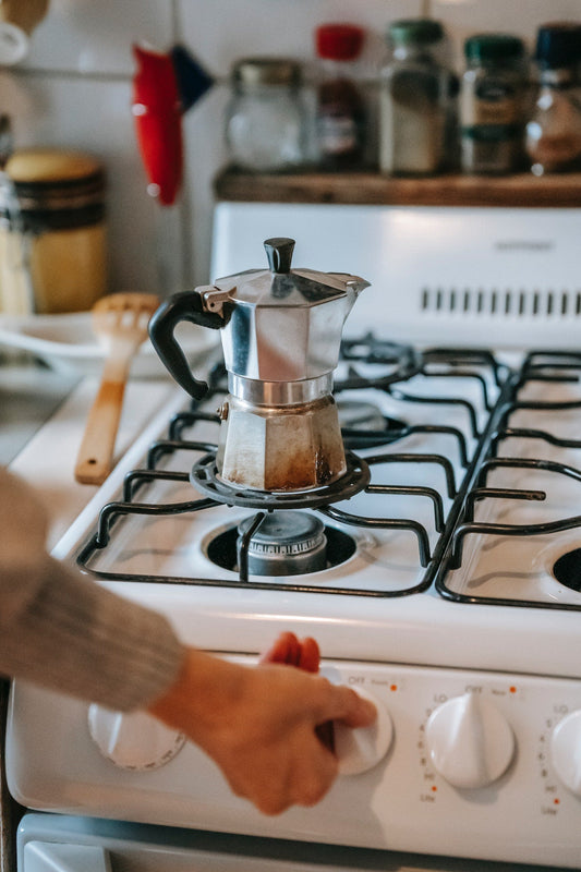 Cafetera italiana: la mejor opción para un auténtico café espresso en casa - Coffee Karyk