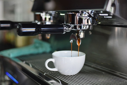 ¿Quieres disfrutar de un café perfecto? Descubre las mejores cafeteras espresso - Coffee Karyk